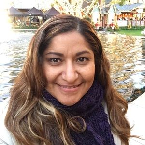 Meet your Posher, Lorena